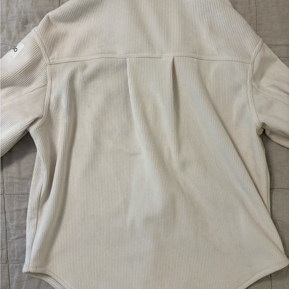 ALO Yoga Mountain Side Shaket in Ivory XS - Picture 10 of 13